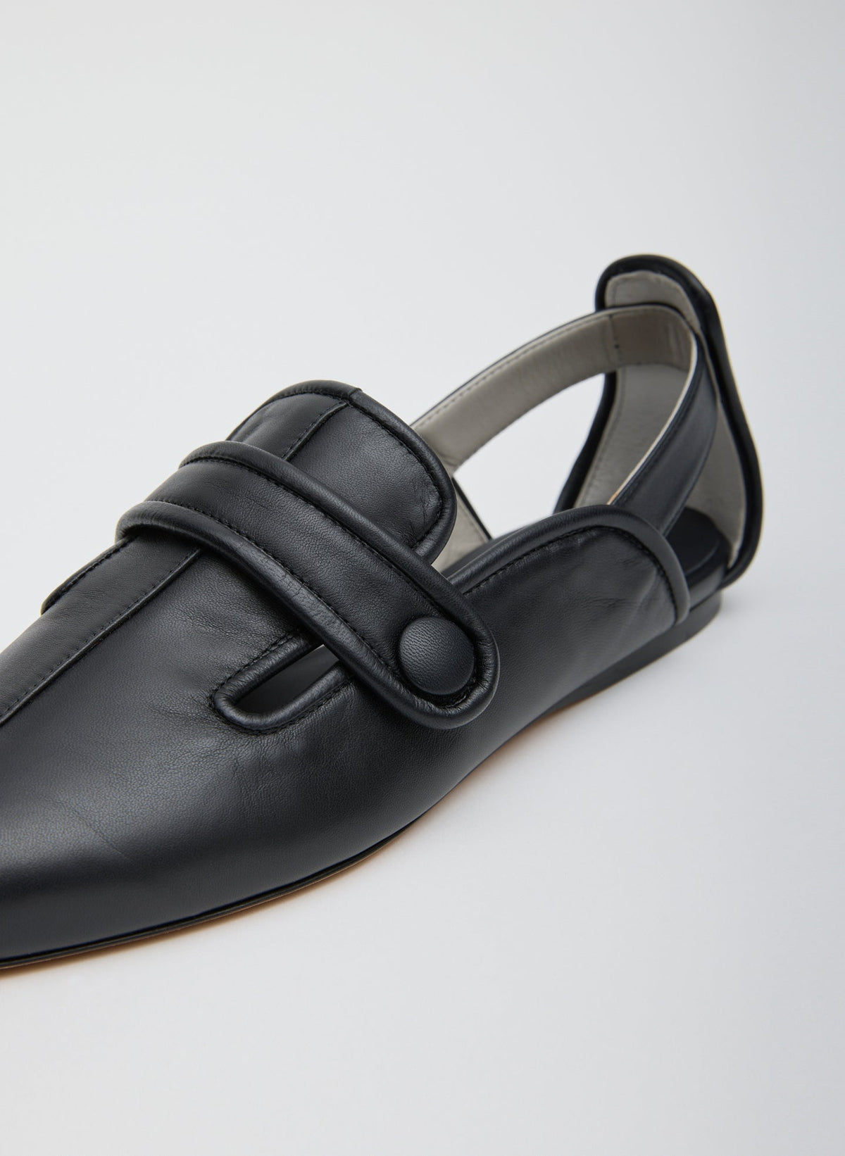 Cozy Rudolph Flat | Tibi Deals